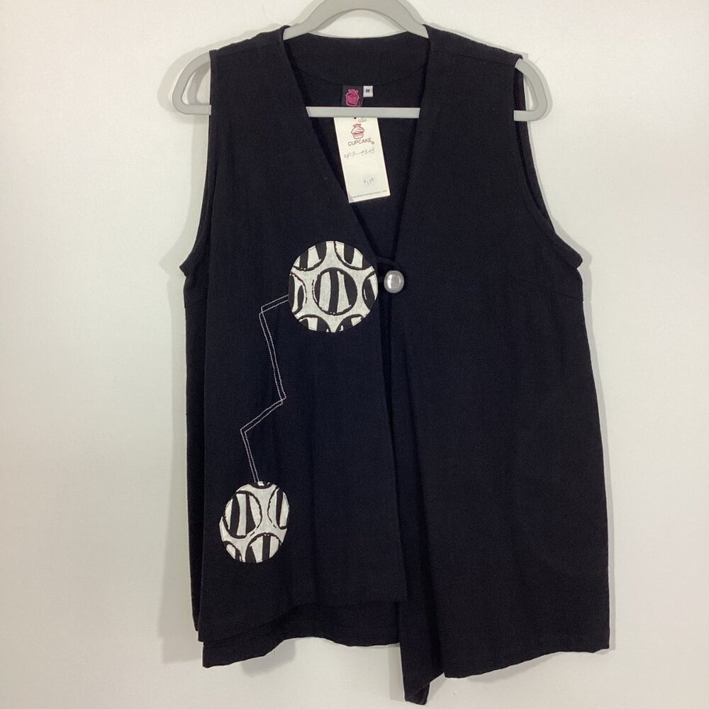 Cupcake International Abstract Artistic Oversized Tunic Vest Size Medium NWT